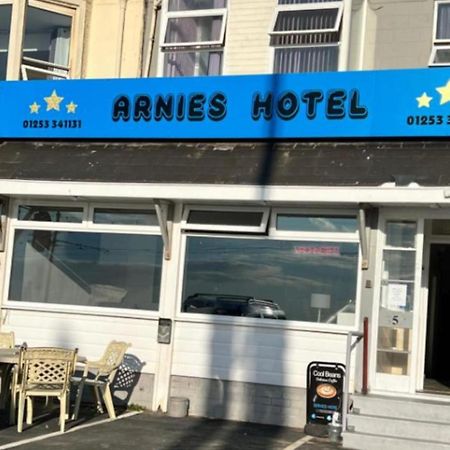 Arnies Hotel Blackpool Esterno foto