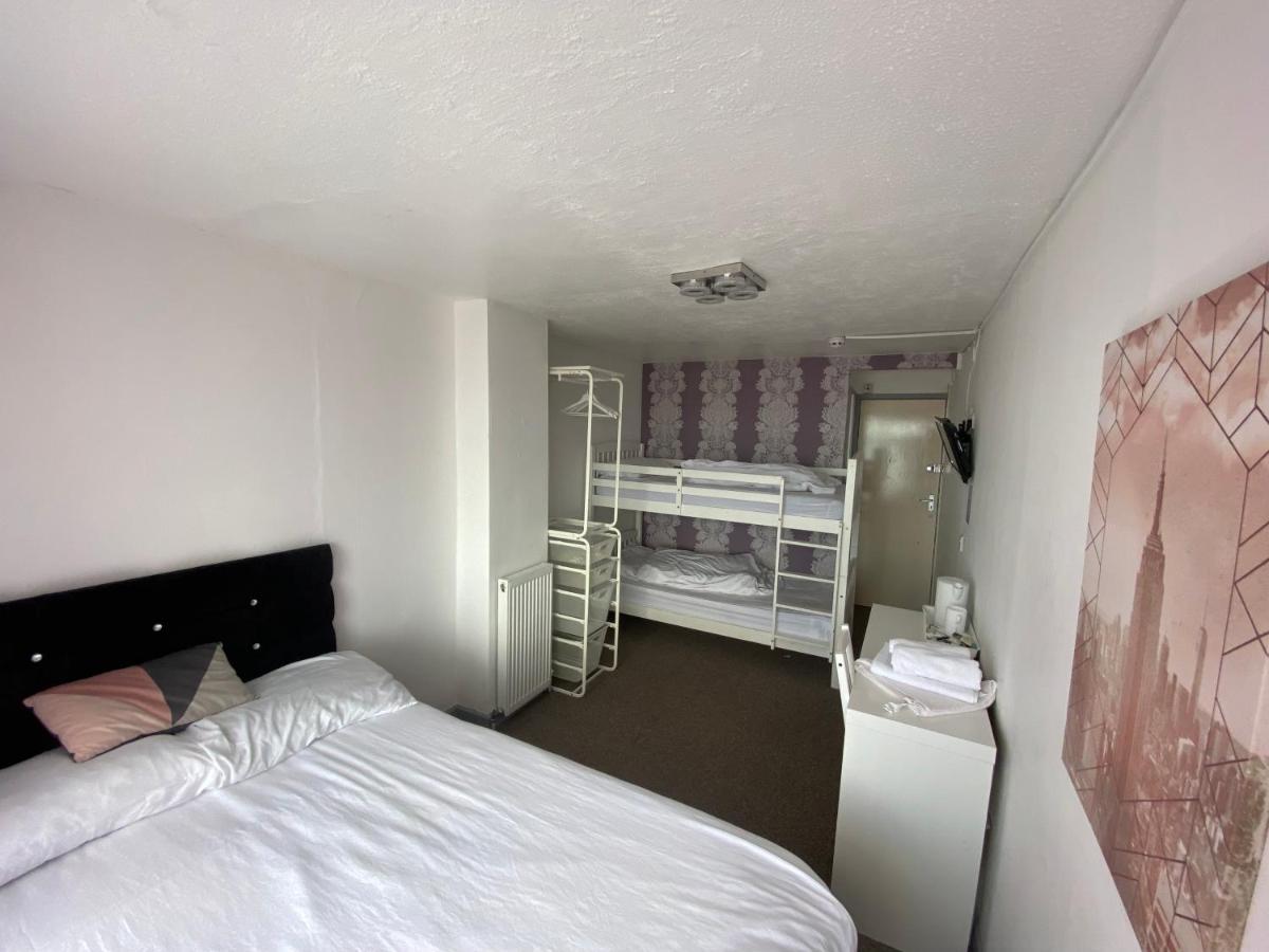 Arnies Hotel Blackpool Esterno foto
