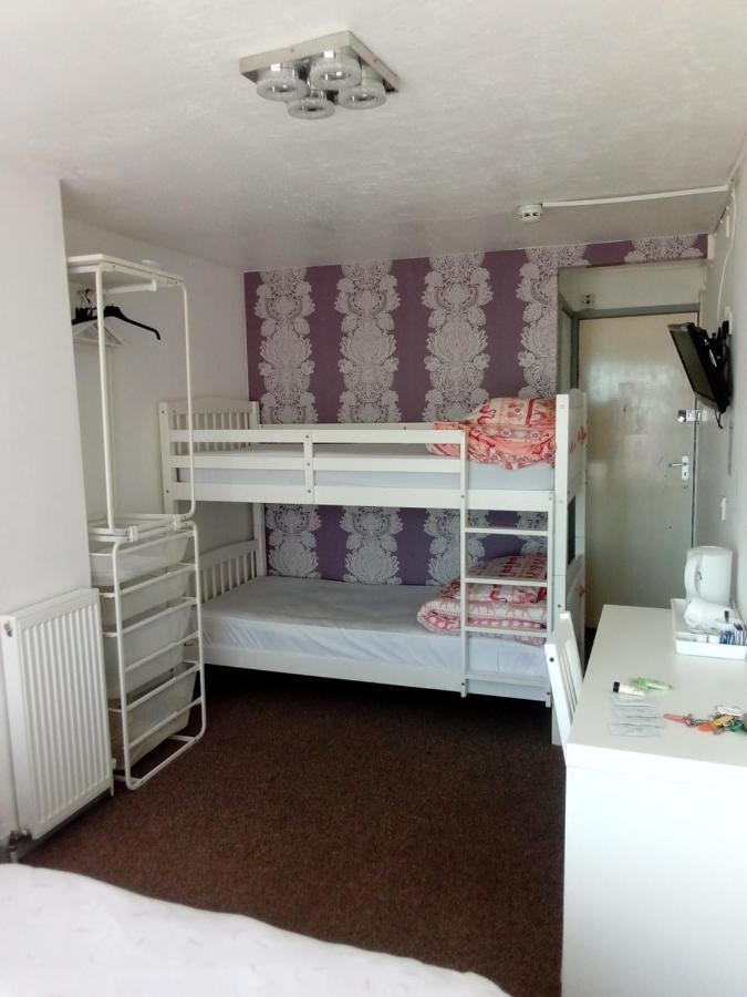 Arnies Hotel Blackpool Esterno foto