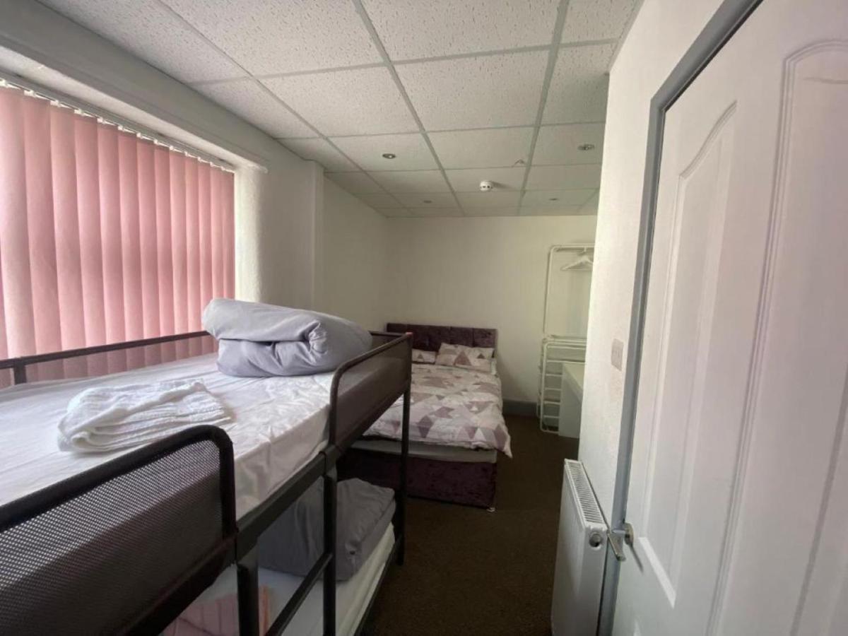 Arnies Hotel Blackpool Esterno foto