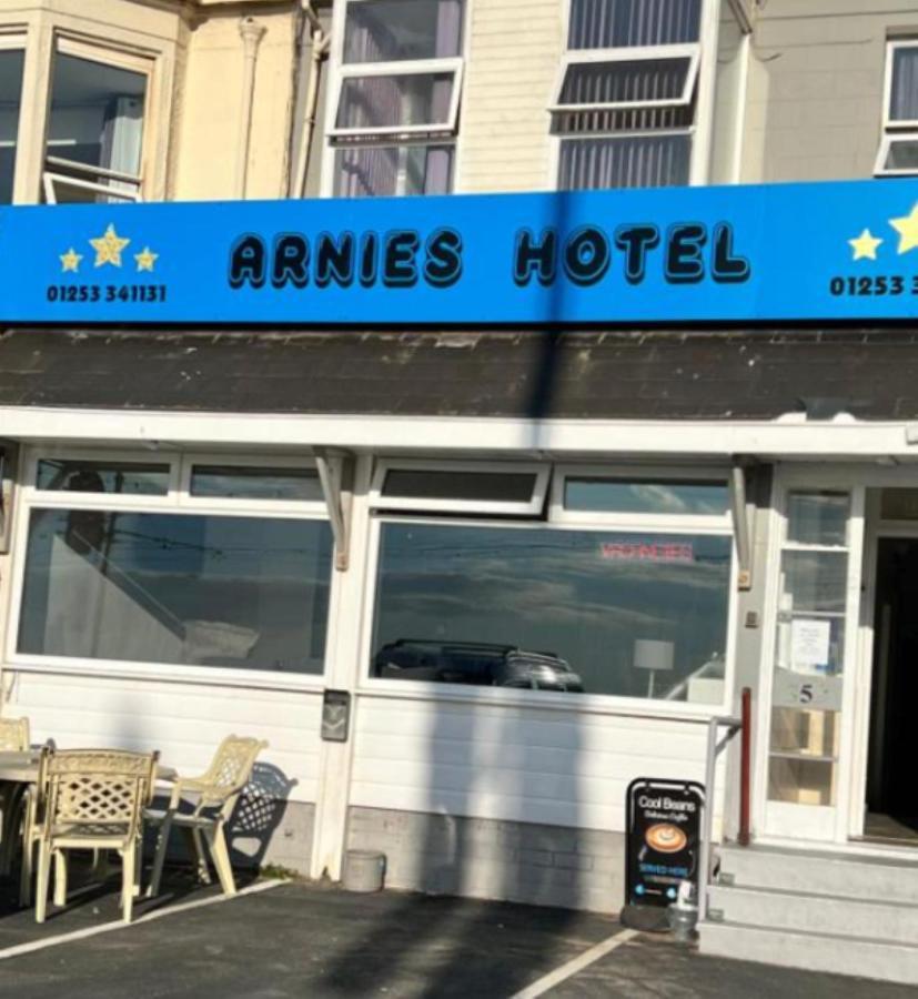 Arnies Hotel Blackpool Esterno foto